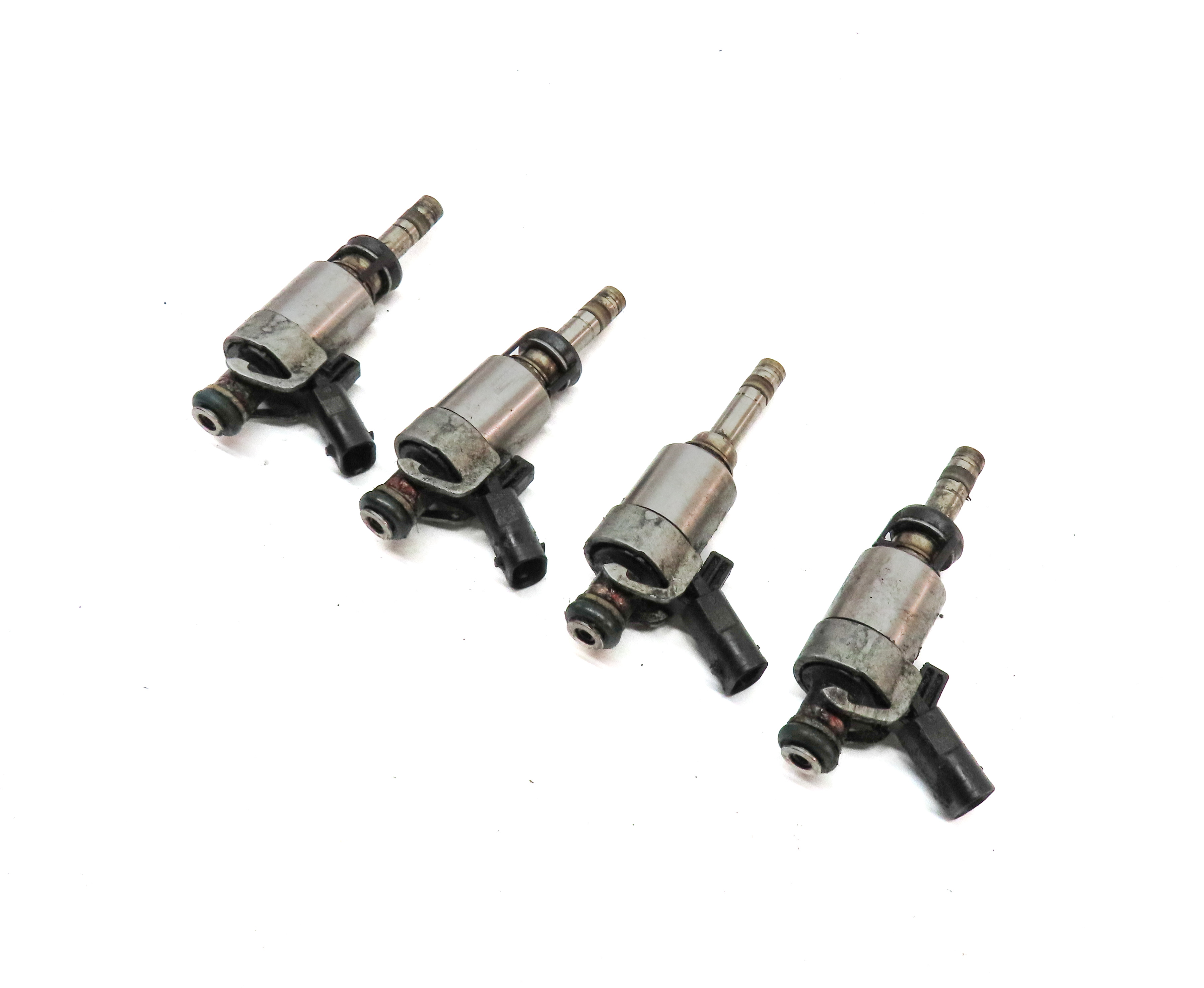08-17 AUDI A3 A4 A5 A6 Q5 TT (8P B8 8K 8T 8R MK2 C7) 2.0L FSI FUEL INJECTOR SET4 — exact item pictured